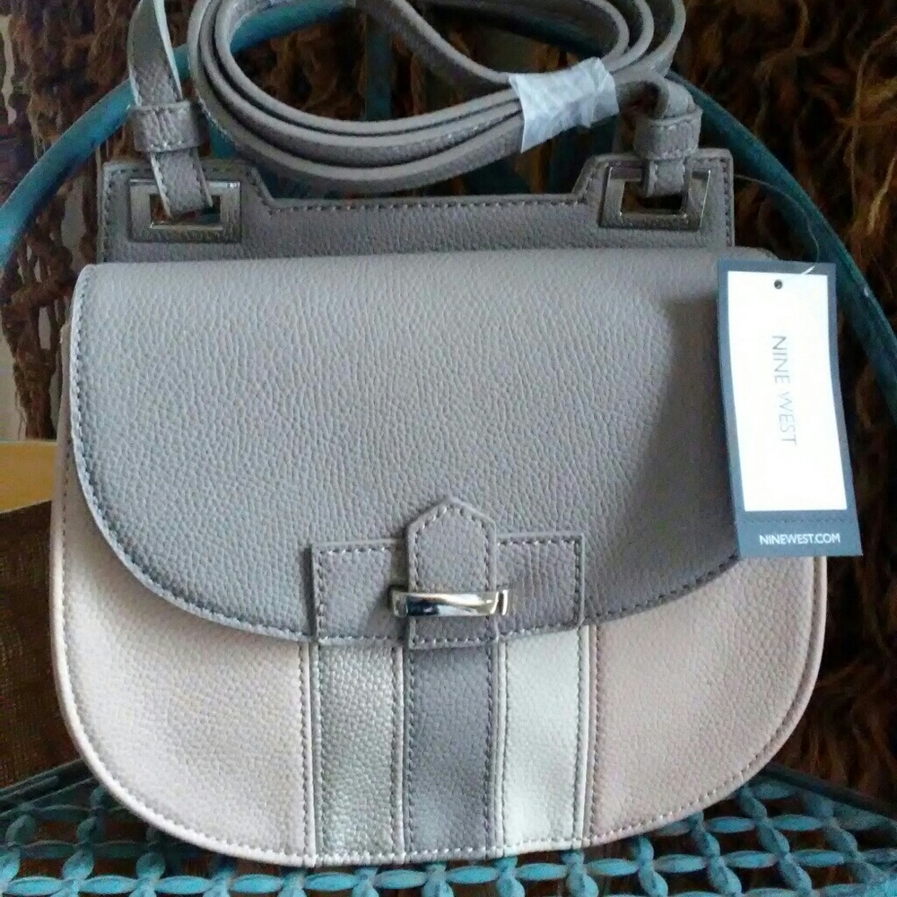 Nine West Song Bird